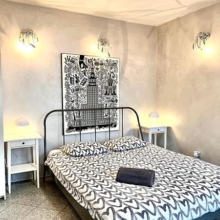 Apartamento Bezagenta Oldtown2 Close To Metro Varsovia Exterior foto