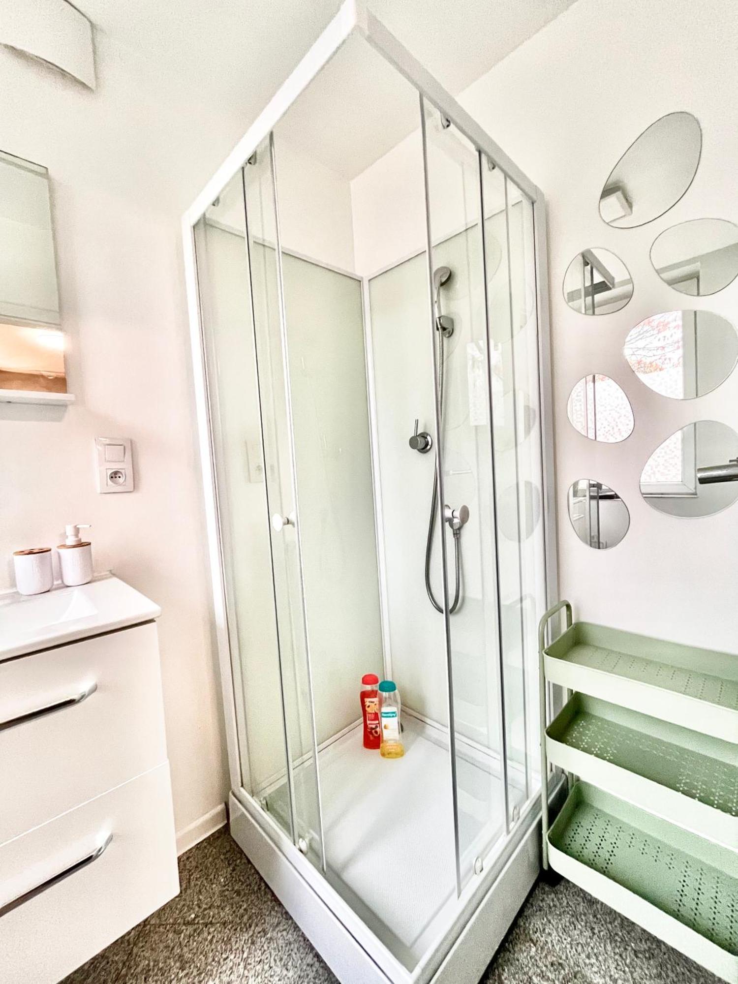 Apartamento Bezagenta Oldtown2 Close To Metro Varsovia Exterior foto